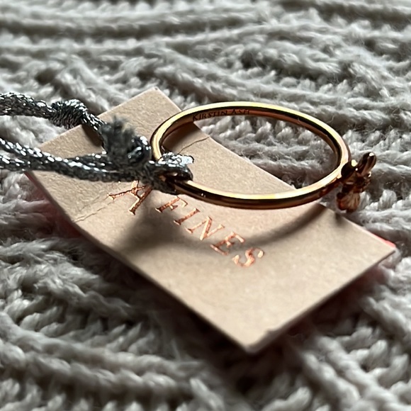 🌸 Kirstin Ash Hibiscus Ring - Picture 5 of 5